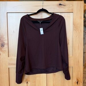 NWT Banana Republic Factory Dolman Sleeve V-Neck Textured Knit Top Size M Plum